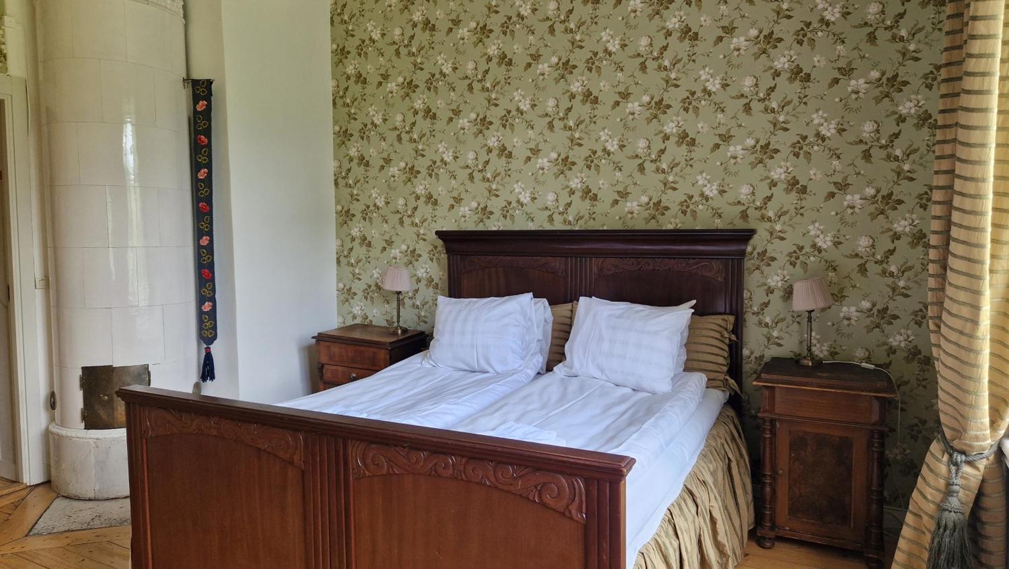 Naeaes Slott Guest House Floda  Ngoại thất bức ảnh